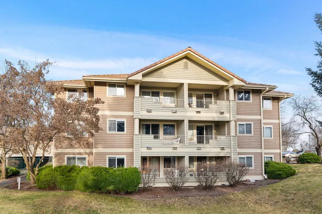 $375,000 | 639 North Riverpoint Boulevard, Unit J308, Spokane, WA 99202