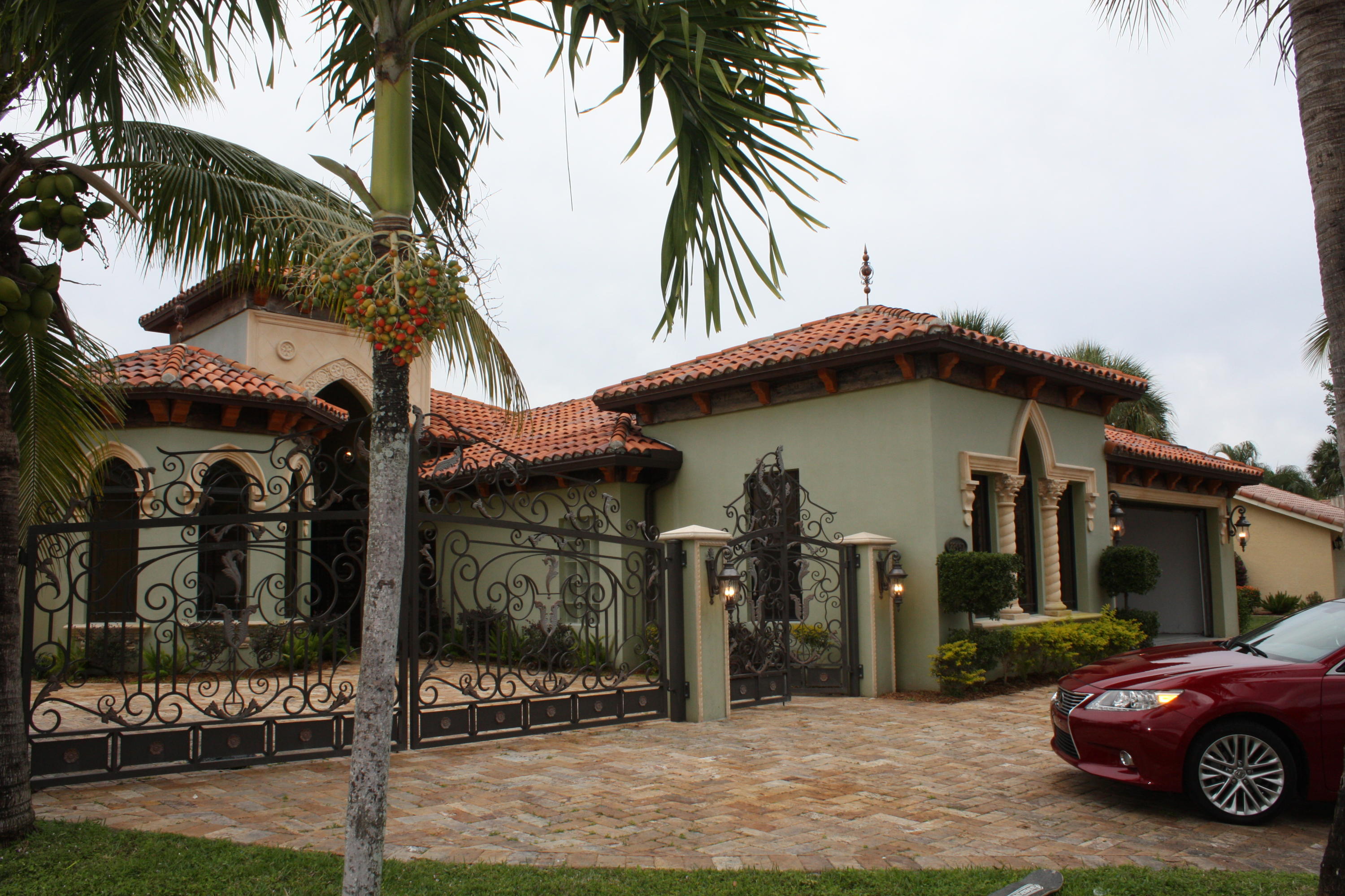 22461 Arcadia Court Boca Raton, FL 33433 - Photo 2 of 38 Exterior Front