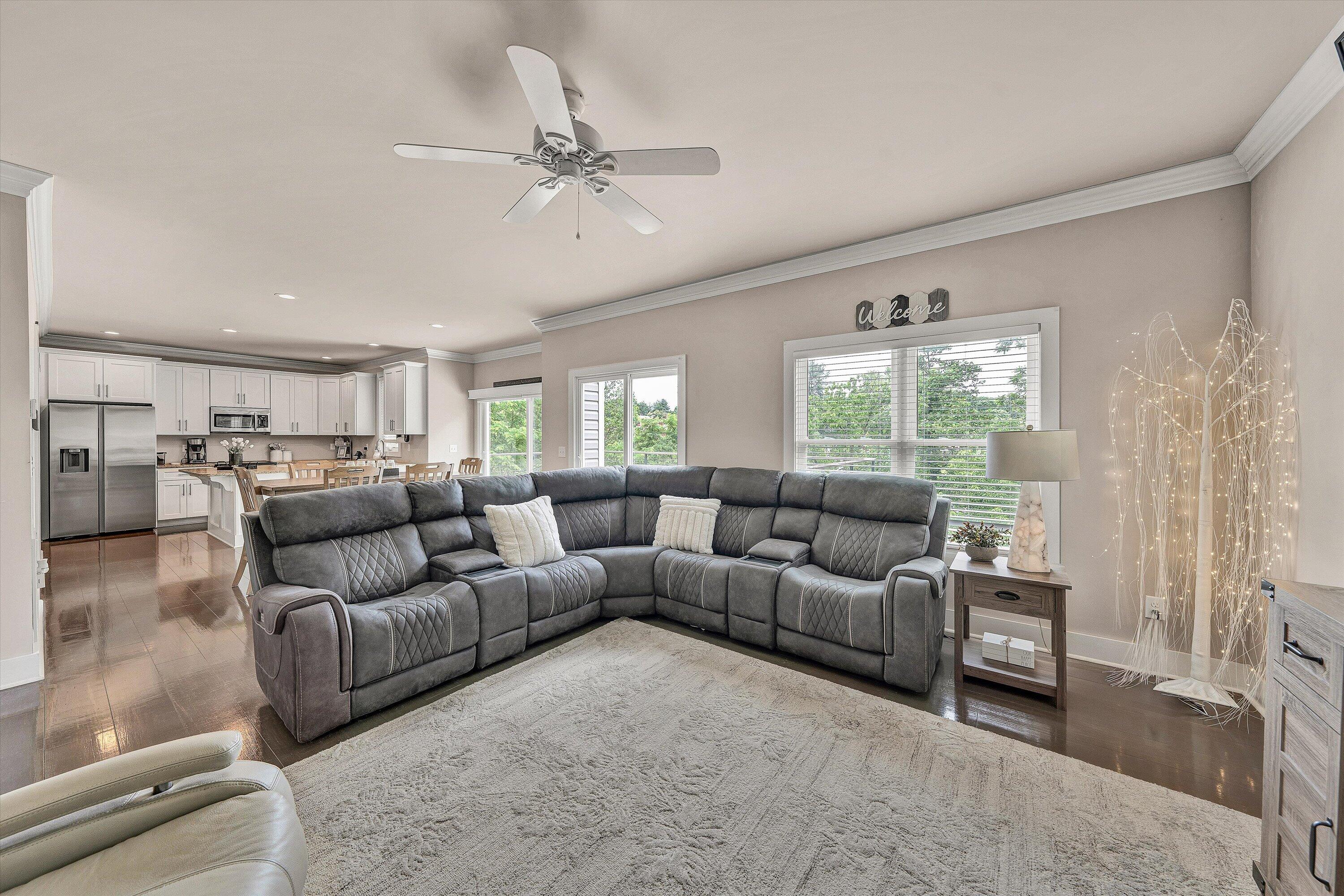 2750 McVitty Road Roanoke, VA 24018 - Photo 9 of 55 10-DSC00163