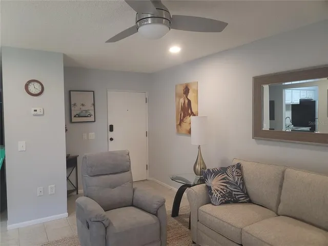 $2,300 | 4215 East Bay Drive, Unit 1508B, Clearwater, FL 33764