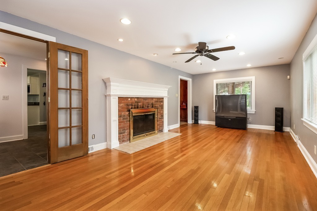 42 Welland Road Springfield, MA 01151 - Photo 11 of 30 Gallery Image 11
