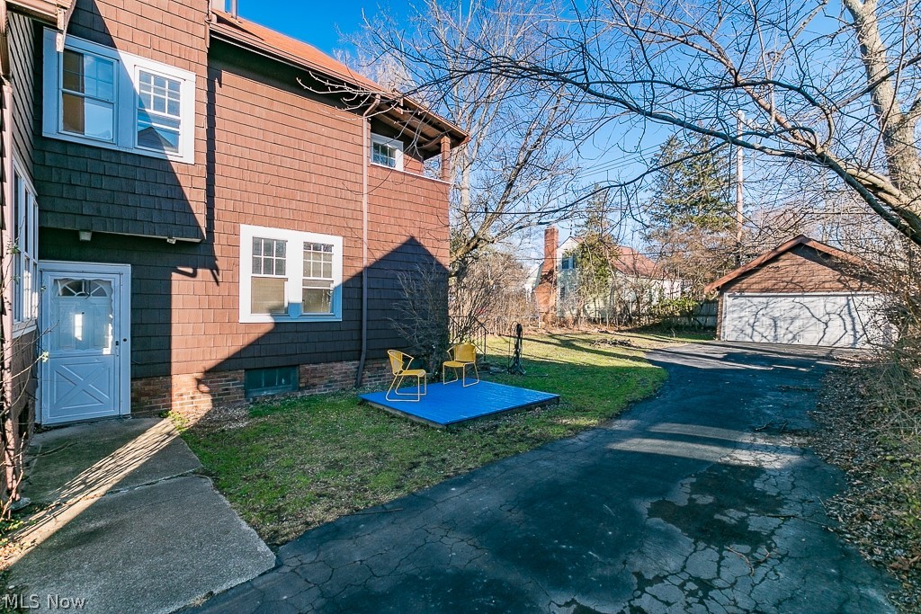 2427 South Taylor Road Cleveland, OH 44118 - Photo 34 of 35 Gallery Image 34