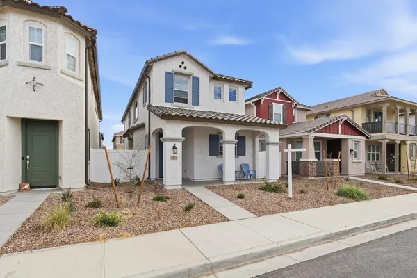 $2,500 | 3251 South Lotus, Mesa, AZ 85212