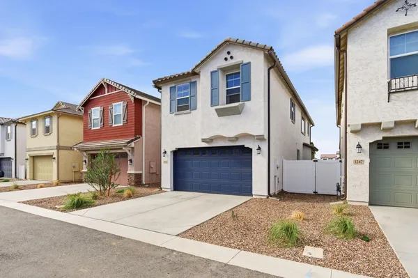 $2,500 | 3251 South Lotus, Mesa, AZ 85212