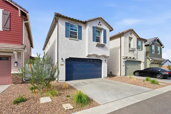 $2,500 | 3251 South Lotus, Mesa, AZ 85212