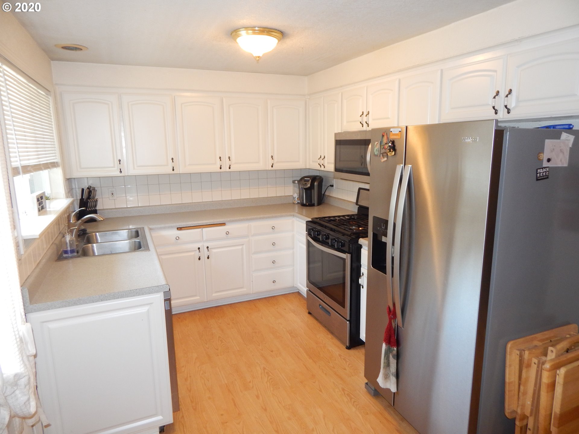 1553 Laura Street Springfield, OR 97477 - Photo 5 of 18