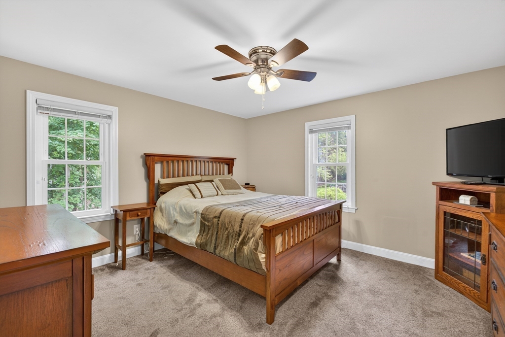 25 Margate Road North Andover, MA 01845 - Photo 9 of 42 Gallery Image 9