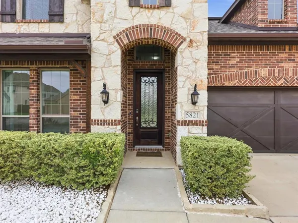 $600,000 | 5821 Hightower Street, Aubrey, TX 76227