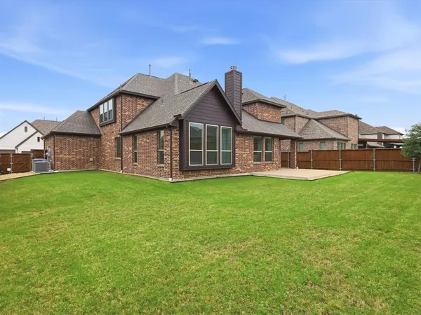 $600,000 | 5821 Hightower Street, Aubrey, TX 76227