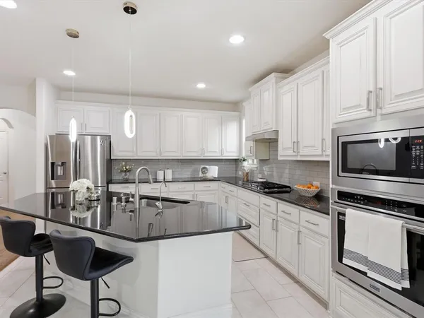 $600,000 | 5821 Hightower Street, Aubrey, TX 76227