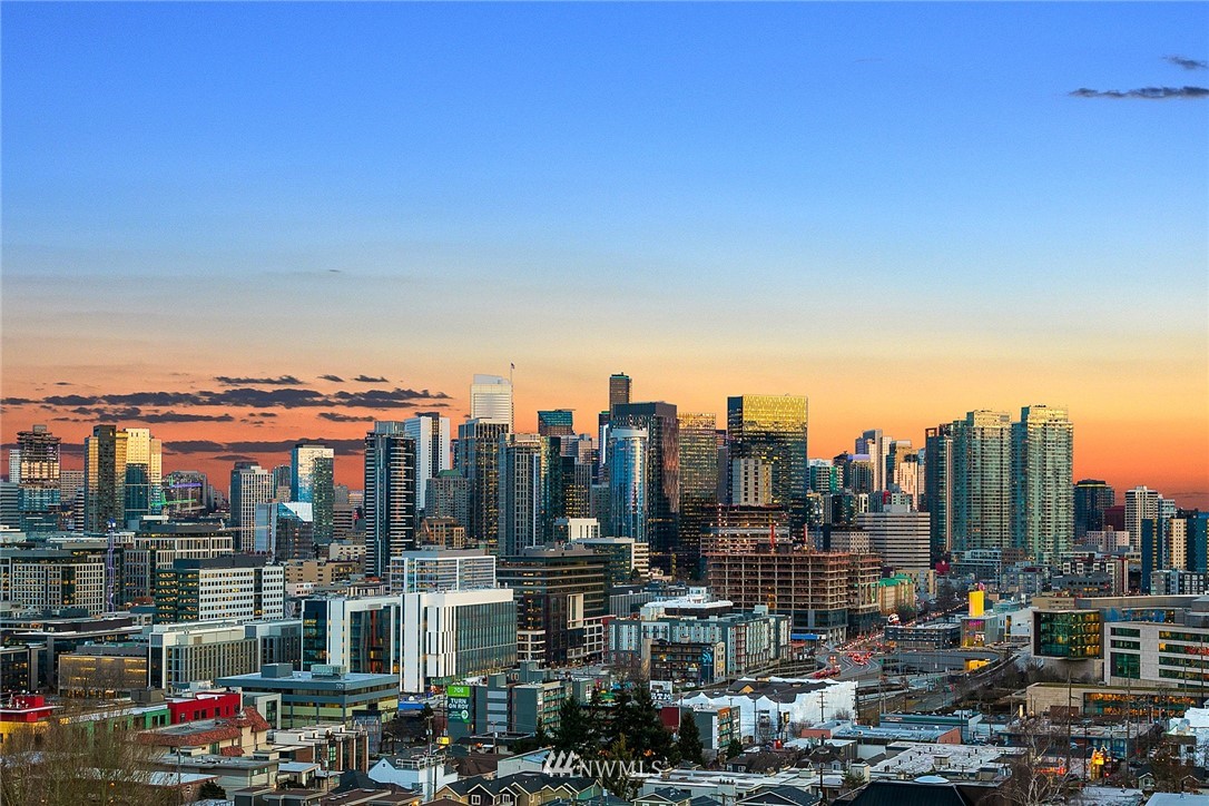 63 East Lynn Street Seattle, WA 98102 - Photo 8 of 20 a view of city