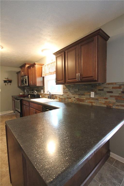 4325 Thompson Road Indianapolis, IN 46221 - Photo 9 of 47 Gallery Image 9