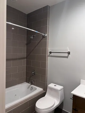 $2,610 | 1208 East 64th Street, Unit 3B, Chicago, IL 60637