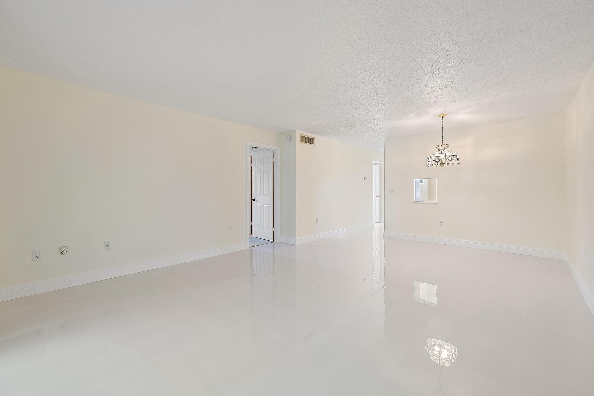 717 Highway 1, Unit 108 Jupiter, FL 33477 - Photo 13 of 32 Living Room