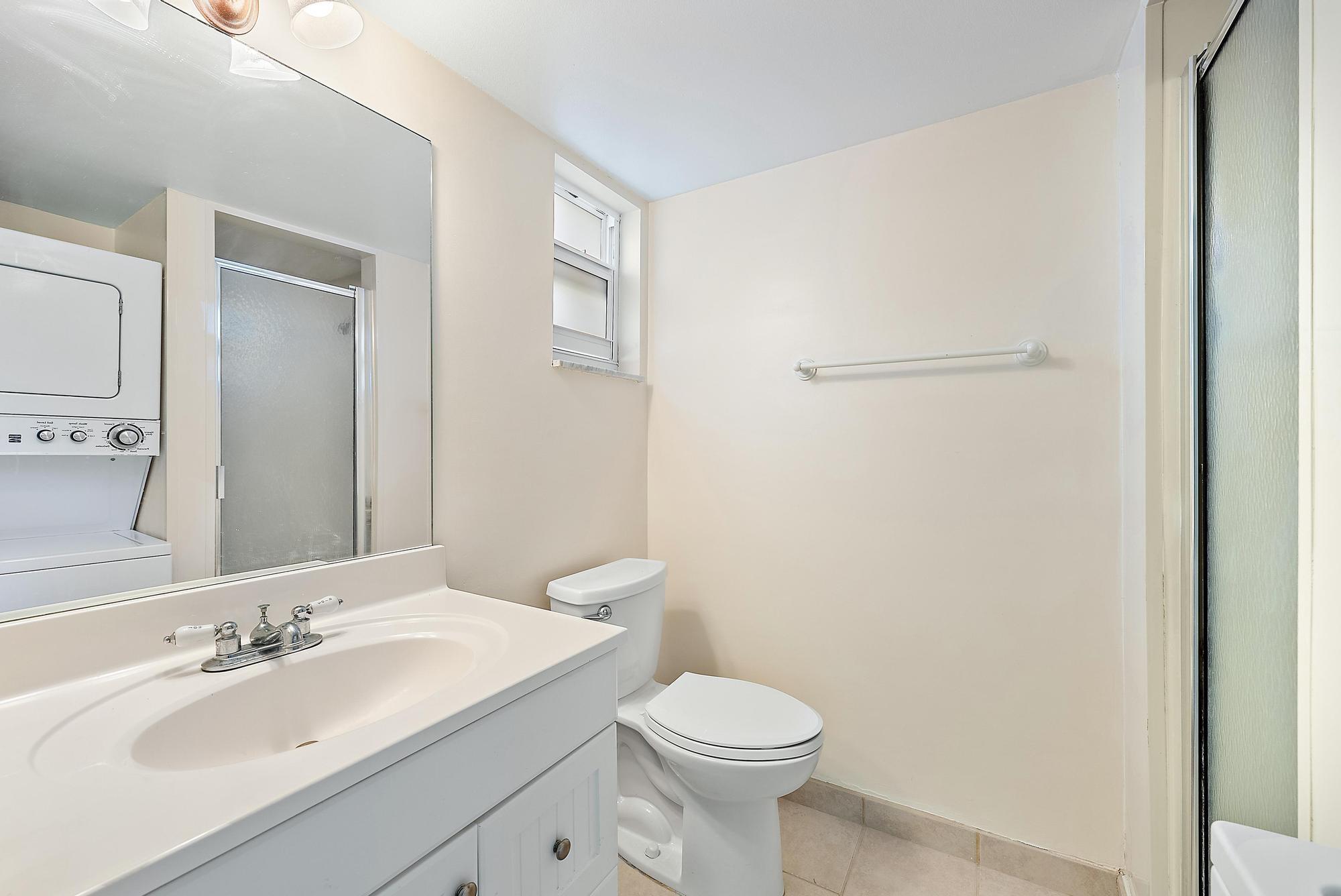 717 Highway 1, Unit 108 Jupiter, FL 33477 - Photo 18 of 32 Primary Bath