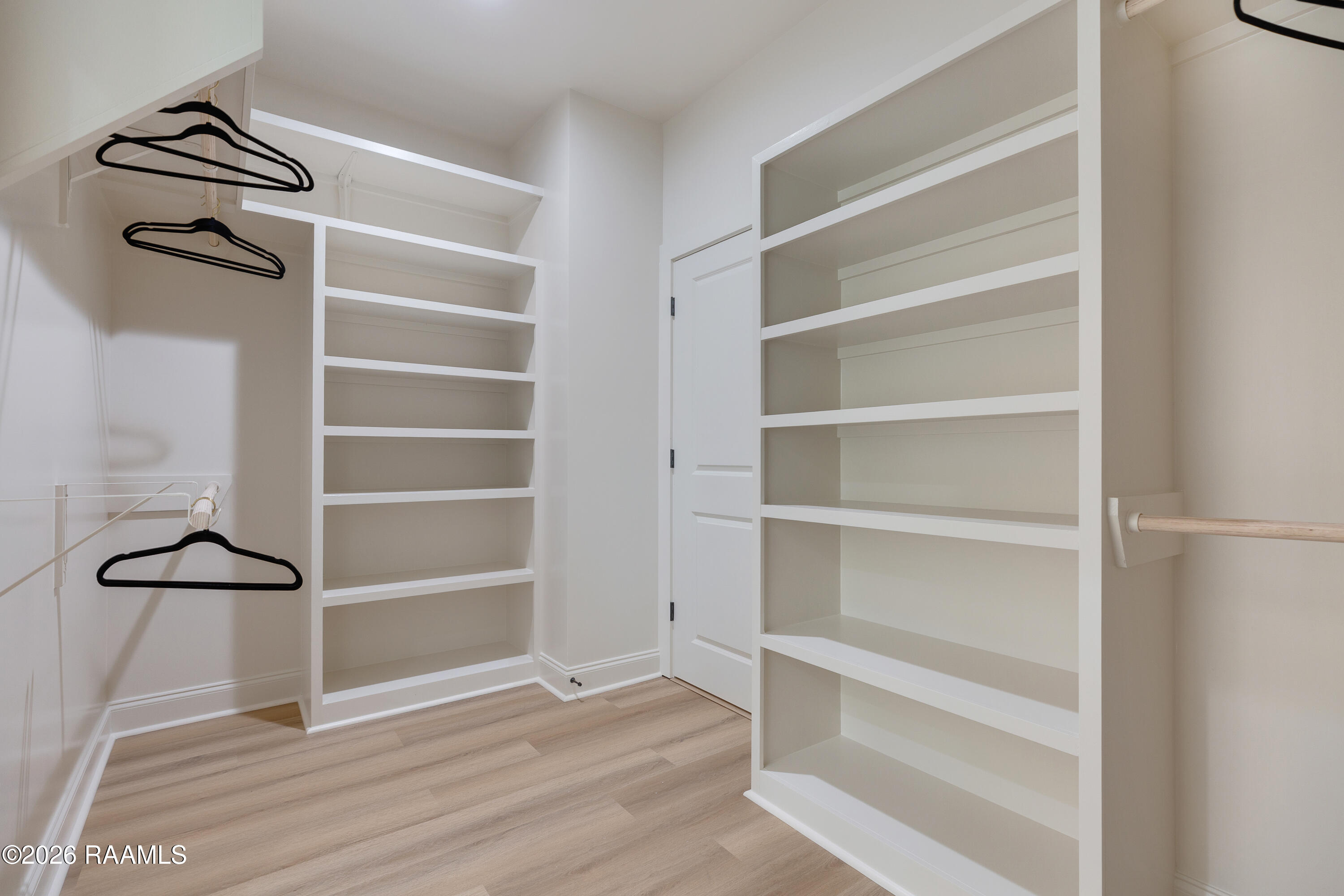 112 Spring Meadow Broussard, LA 70518 - Photo 18 of 37 Primary Closet