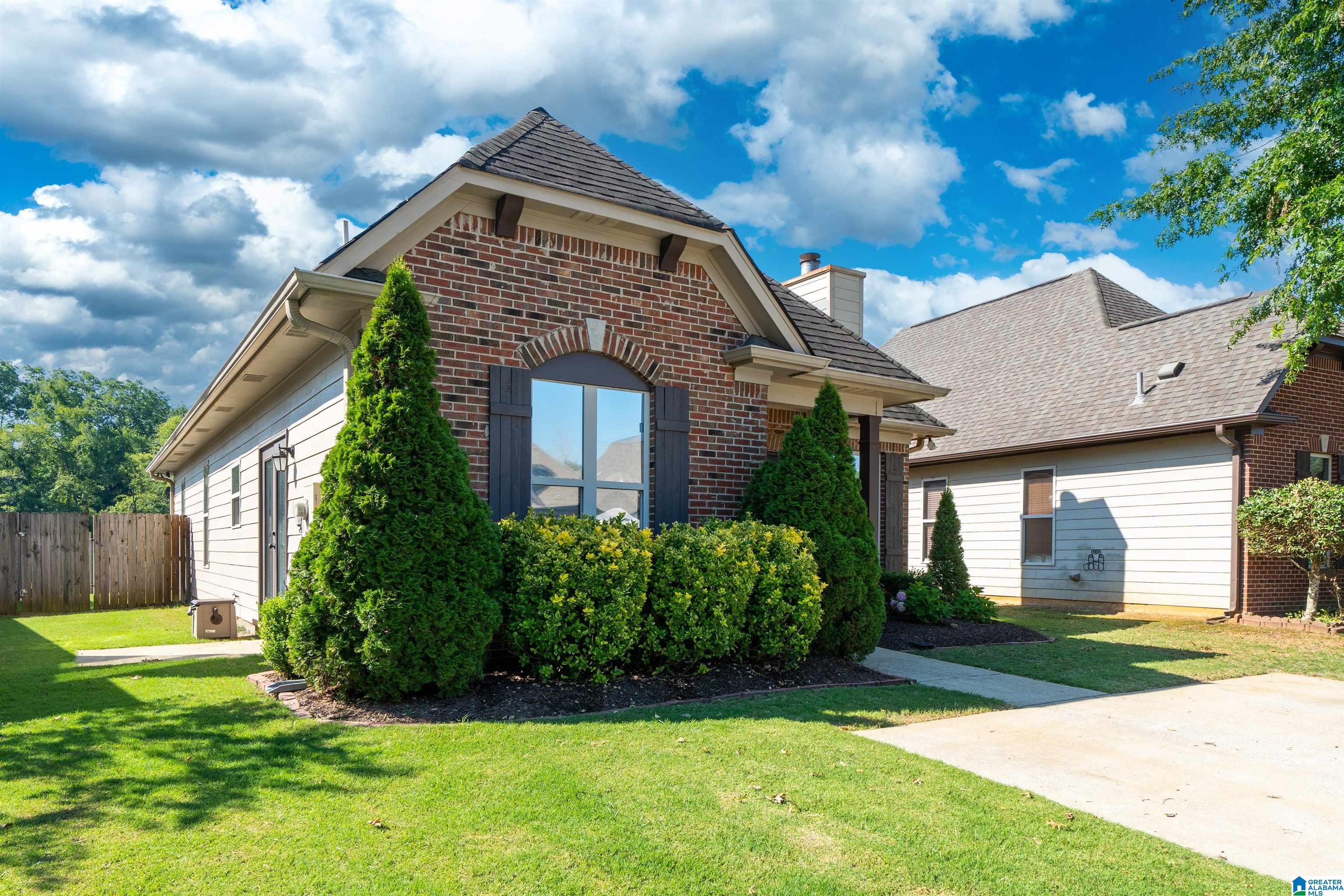 2040 Spaulding Place Moody, AL 35004 - Photo 2 of 25