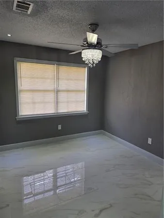 $2,500 | 469 Lynnmeade Road, Gretna, LA 70056