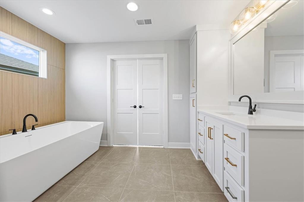 4705 Sienna Ridge Riverside, MO 64150 - Photo 22 of 48