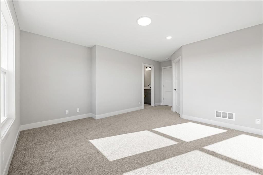 4705 Sienna Ridge Riverside, MO 64150 - Photo 33 of 48