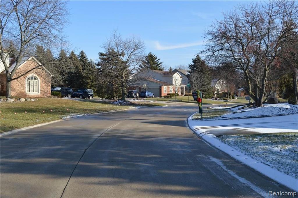 271 Stonetree Circle Rochester Hills, MI 48309 - Photo 38 of 38