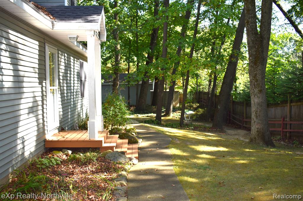 5995 Seymour Road Jackson, MI 49201 - Photo 38 of 54