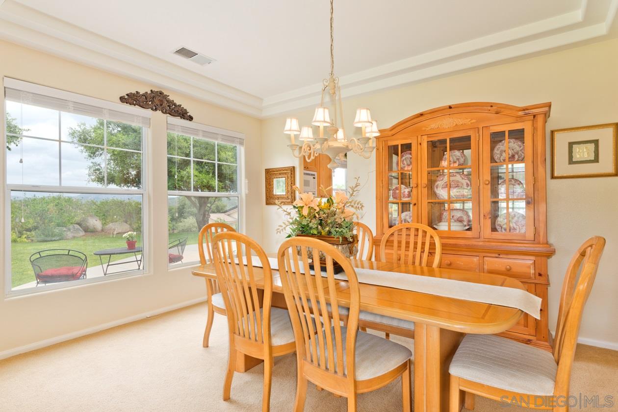 2728 Southern Oak Road Ramona, CA 92065 - Photo 11 of 25 Gallery Image 11