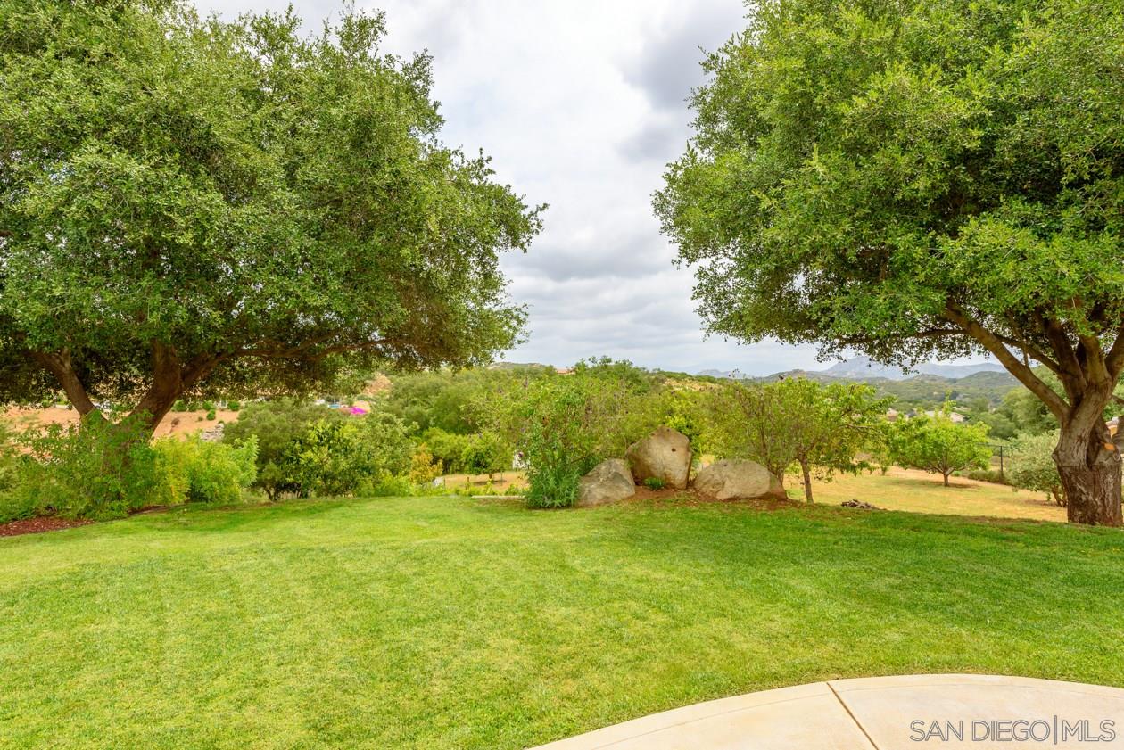 2728 Southern Oak Road Ramona, CA 92065 - Photo 16 of 25 Gallery Image 16