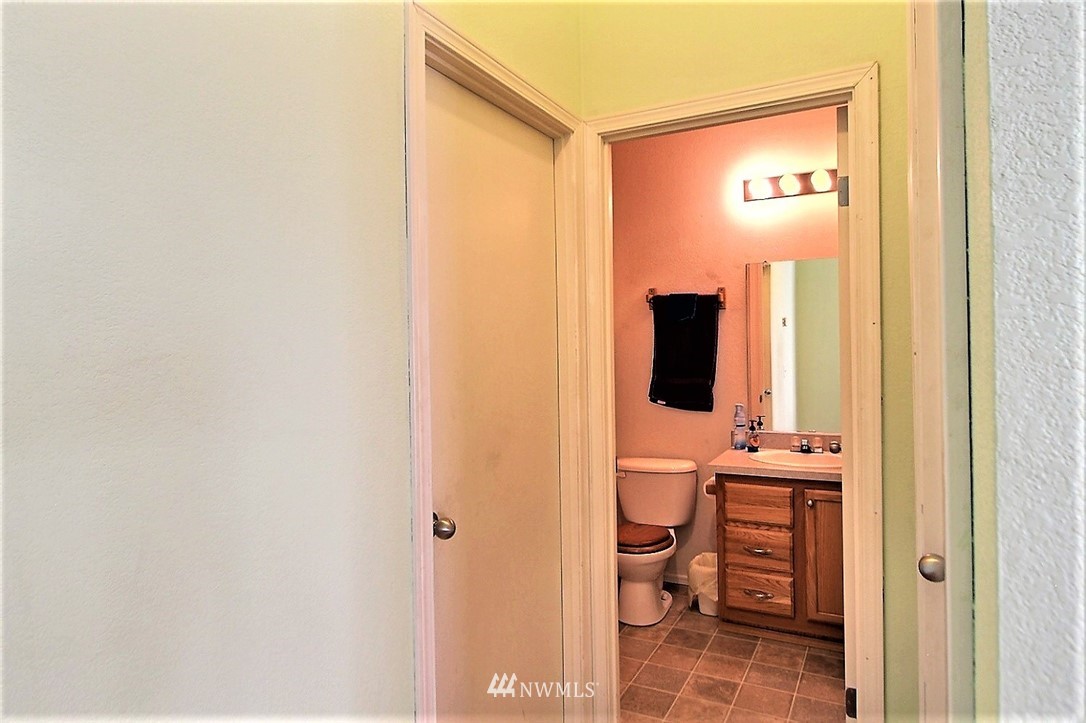 10348 Grove Road Southeast Yelm, WA 98597 - Photo 12 of 20 Gallery Image 12