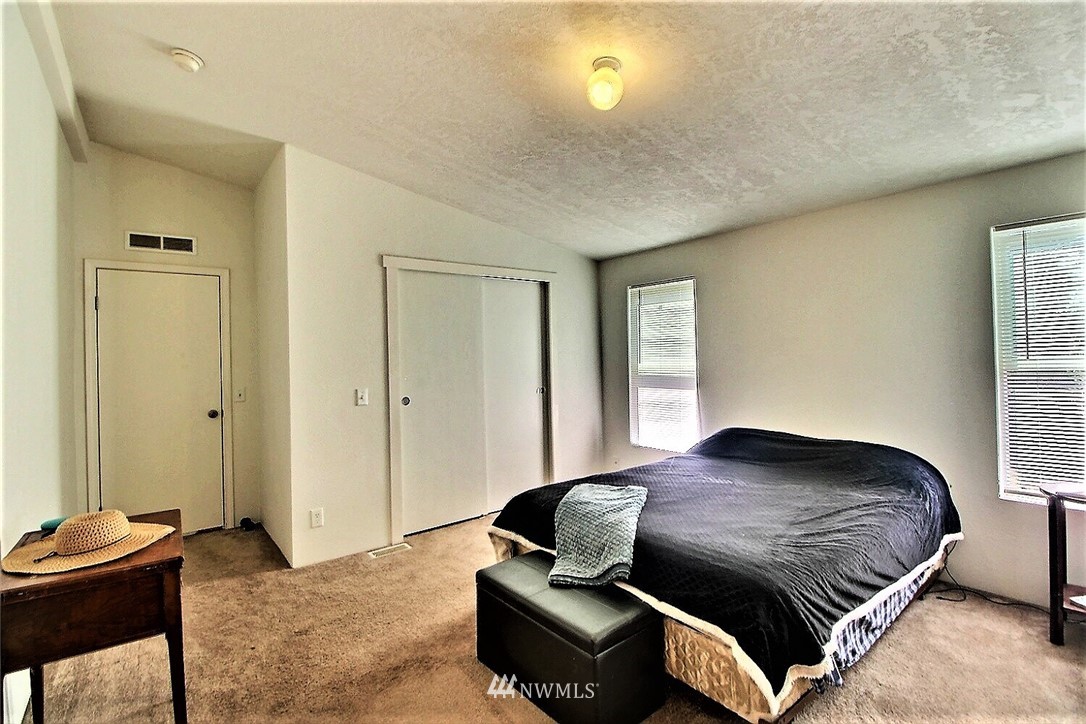 10348 Grove Road Southeast Yelm, WA 98597 - Photo 15 of 20 Gallery Image 15