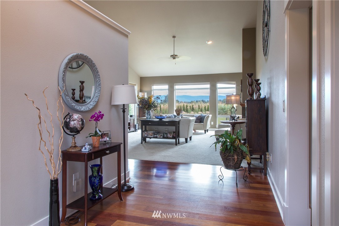 888 East Hemmi Road Bellingham, WA 98226 - Photo 3 of 25