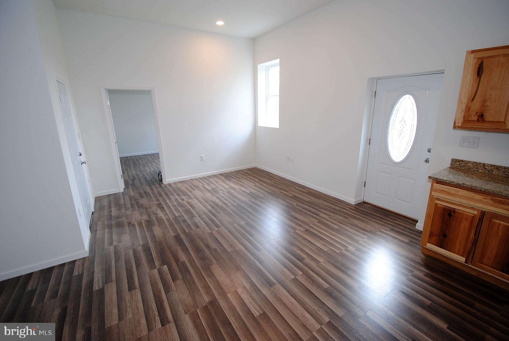 388 McDonald Road Winchester, VA 22602 - Photo 9 of 34 family room