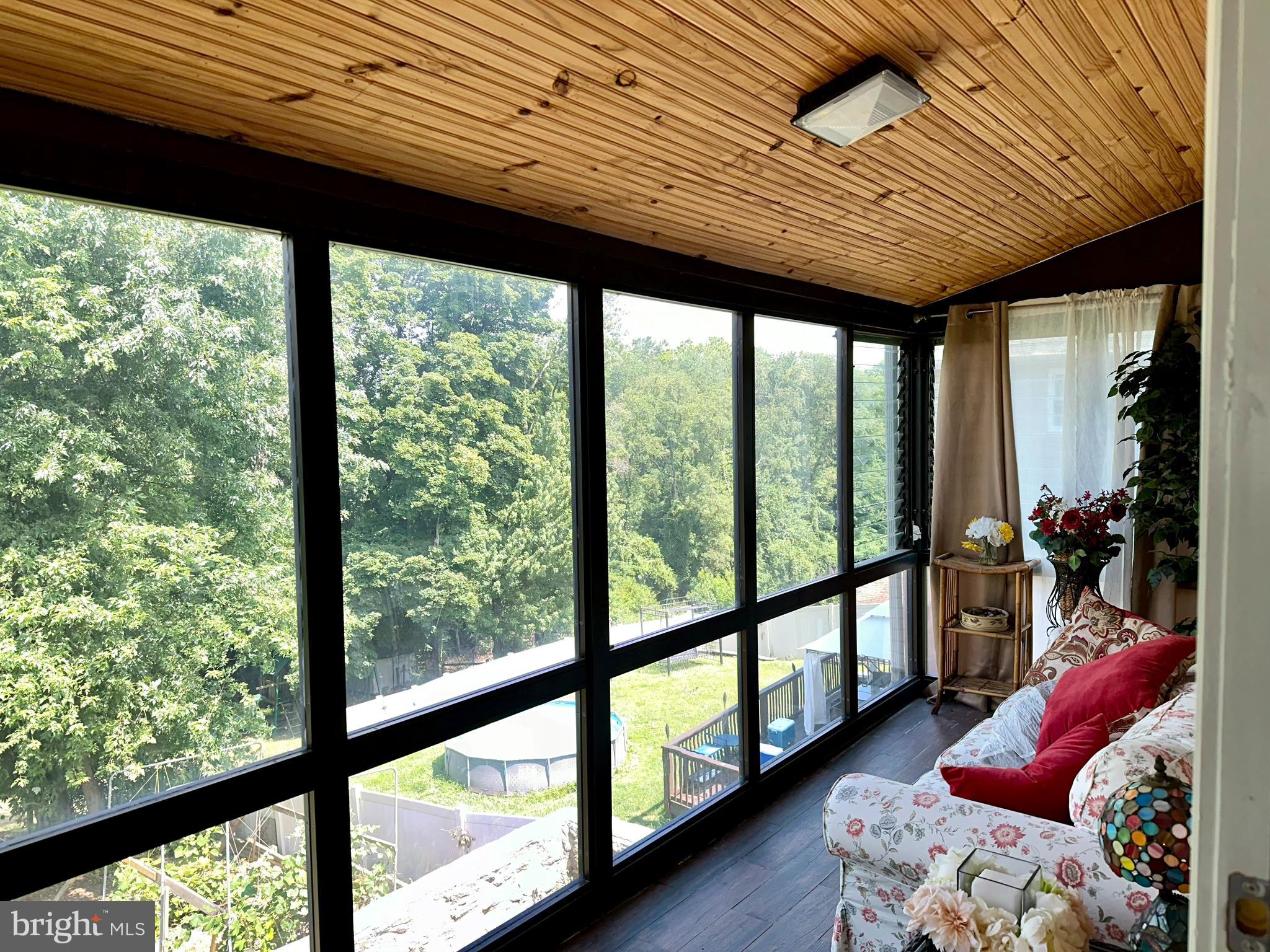 13420 Trevose Road Philadelphia, PA 19116 - Photo 16 of 38 Sunroom