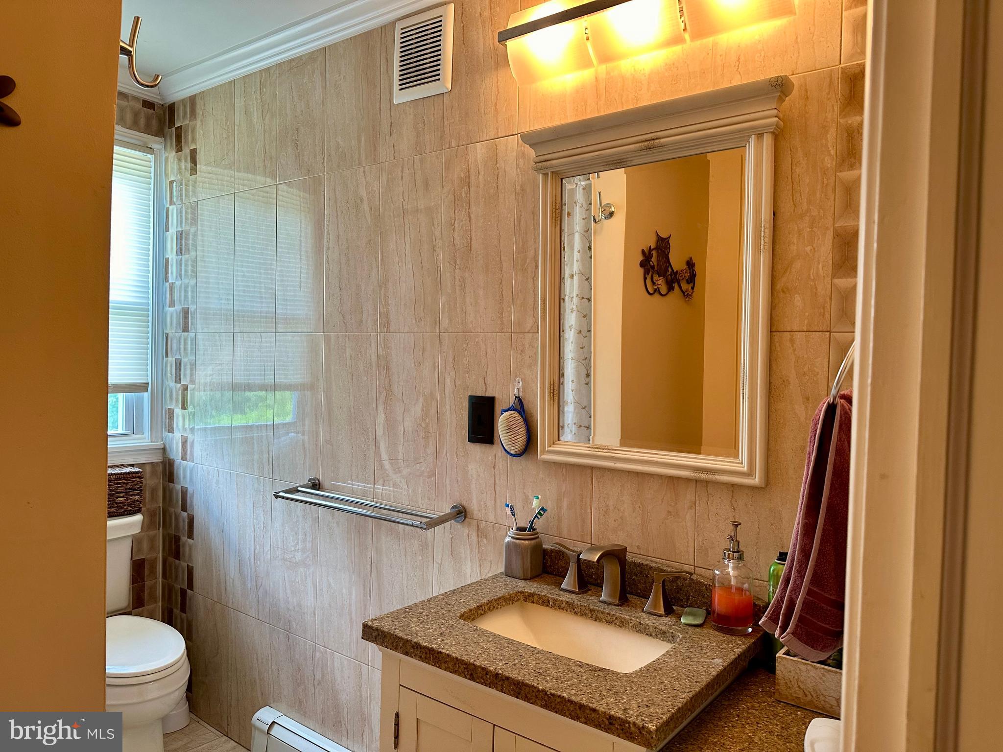 13420 Trevose Road Philadelphia, PA 19116 - Photo 18 of 38 1st floor bathroom