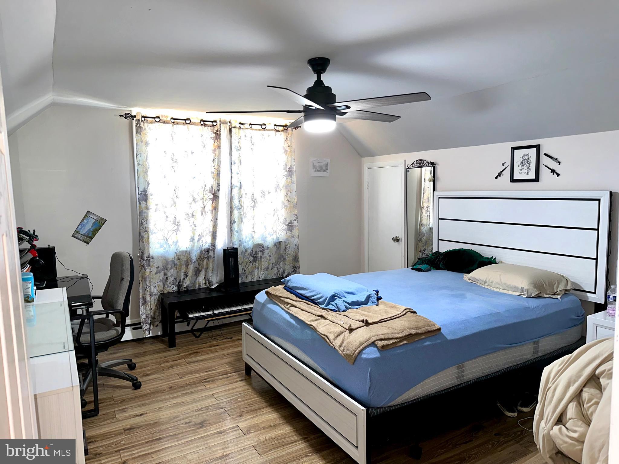 13420 Trevose Road Philadelphia, PA 19116 - Photo 23 of 38 Bedroom upstairs #2