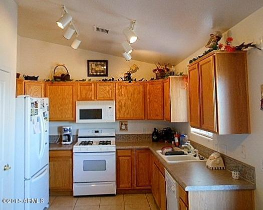 5372 North Long Rifle Road Prescott Valley, AZ 86314 - Photo 3 of 32 Kitchen 1a