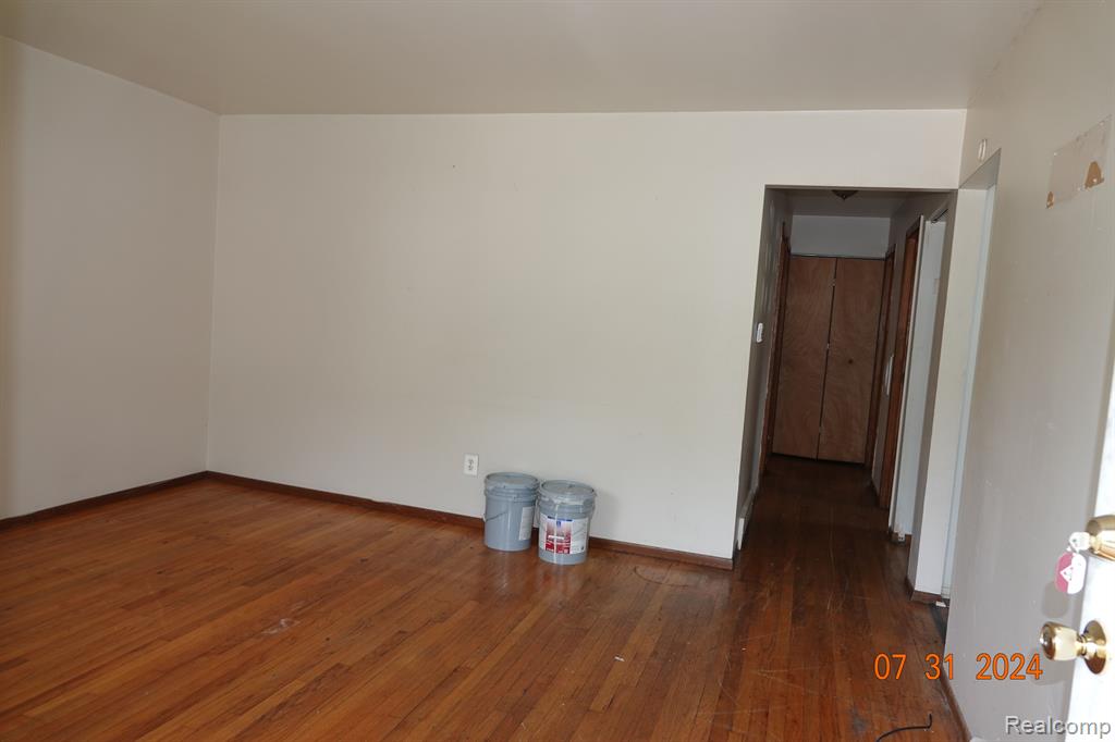 26911 Yale Street Inkster, MI 48141 - Photo 5 of 13