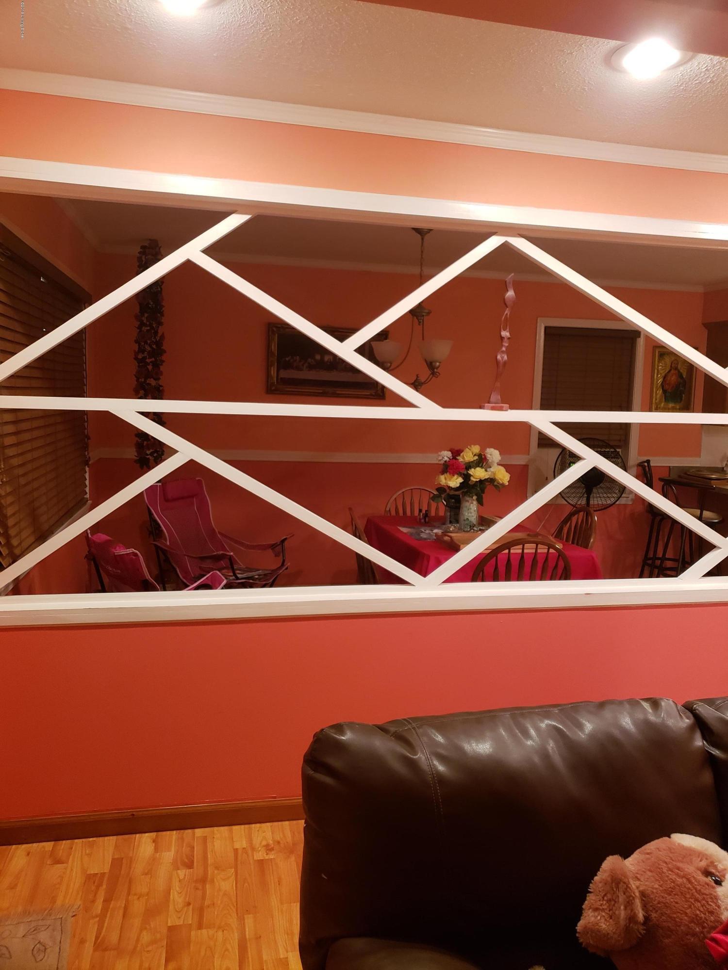9808 Blue Lick Road Louisville, KY 40229 - Photo 16 of 29 20190930_205327