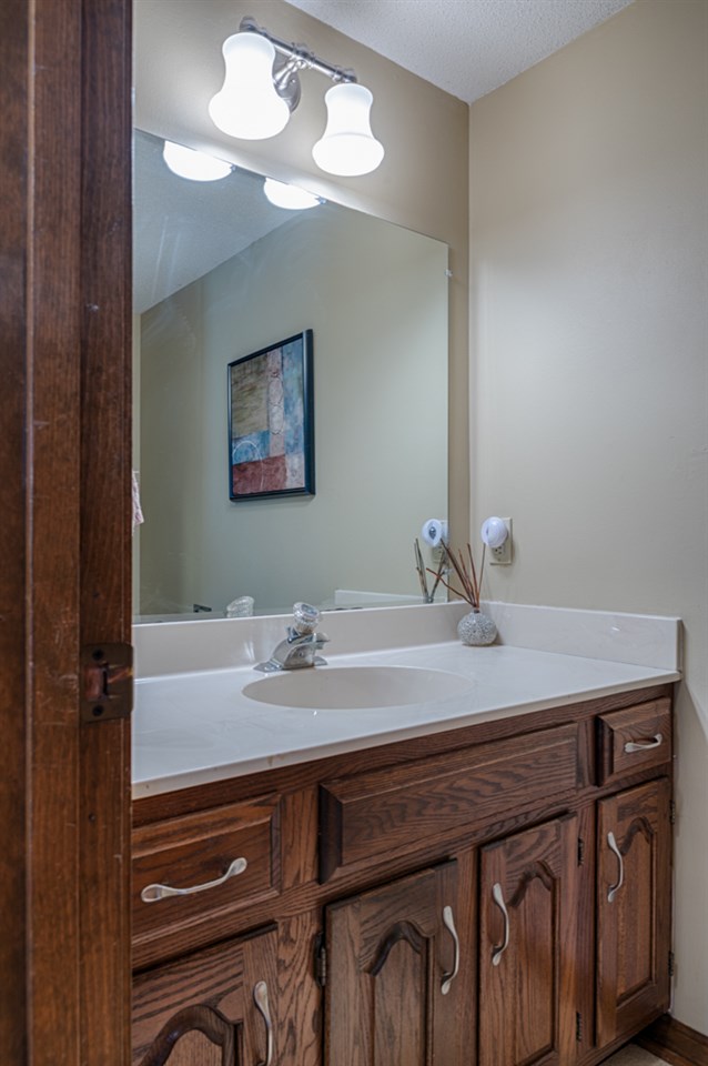 1533 Timberlake Trail Fort Wayne, IN 46804 - Photo 23 of 36 Gallery Image 23
