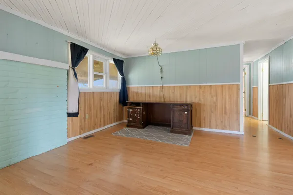 $269,900 | 11861 Floria Road, Delton, MI 49046