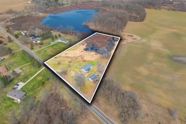 $269,900 | 11861 Floria Road, Delton, MI 49046