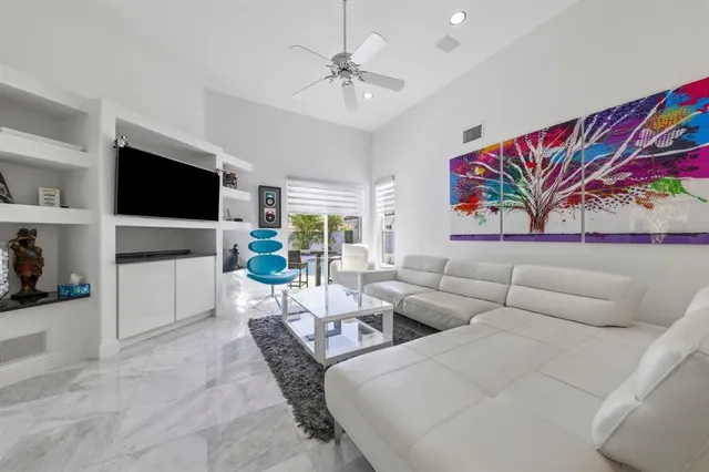 $1,250,000 | 19149 Cloister Lake Lane, Boca Raton, FL 33498