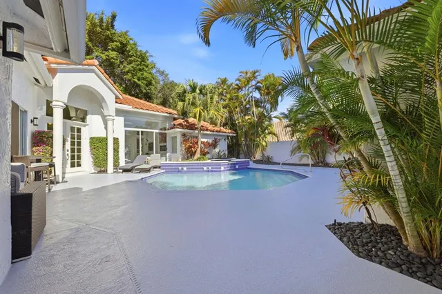 $1,250,000 | 19149 Cloister Lake Lane, Boca Raton, FL 33498