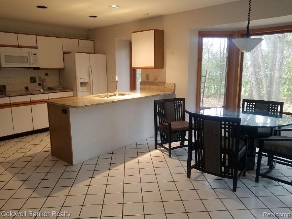 525 Shortridge Avenue Rochester Hills, MI 48307 - Photo 8 of 29