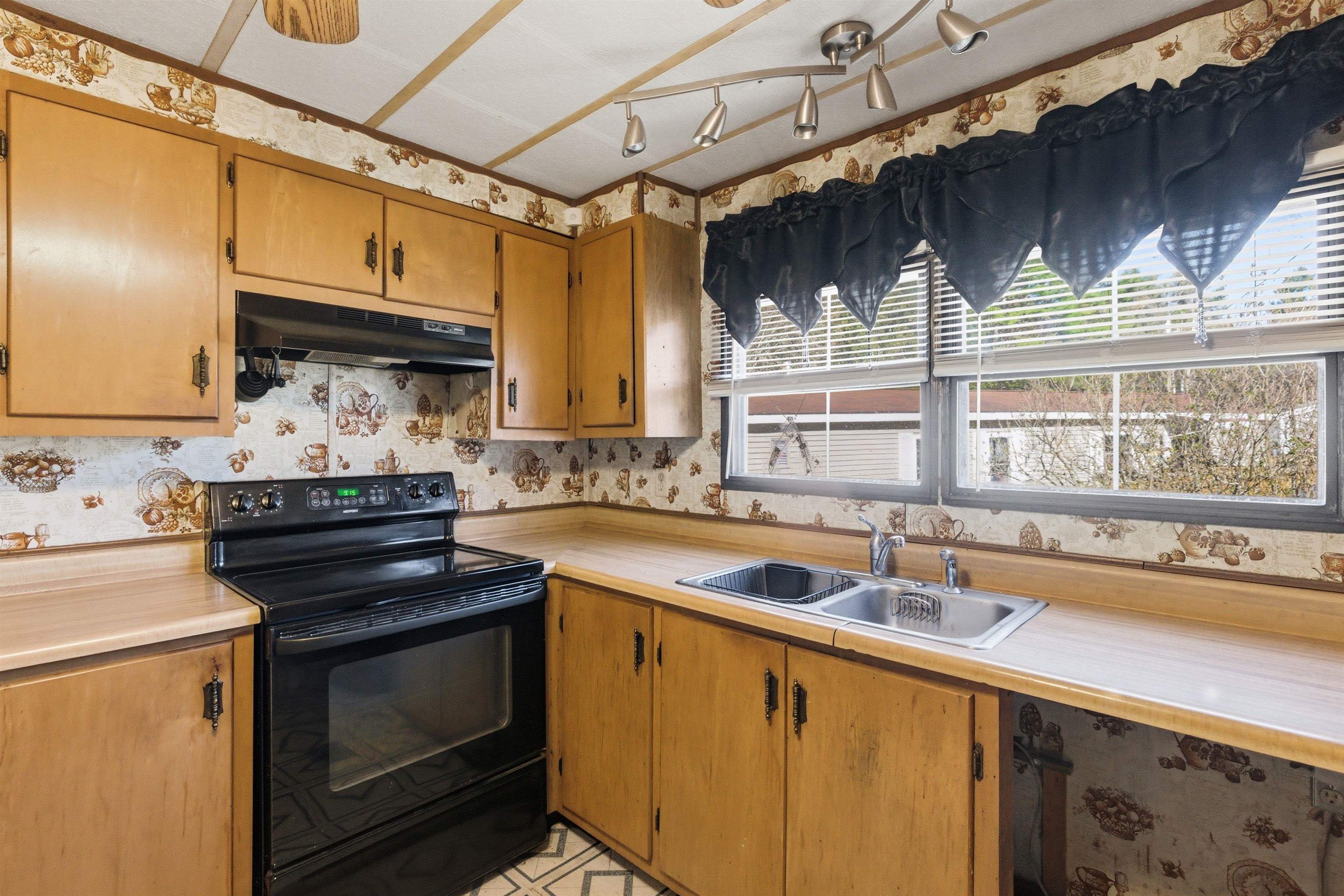 22 Brook Circle Loudon, NH 03307 - Photo 14 of 29