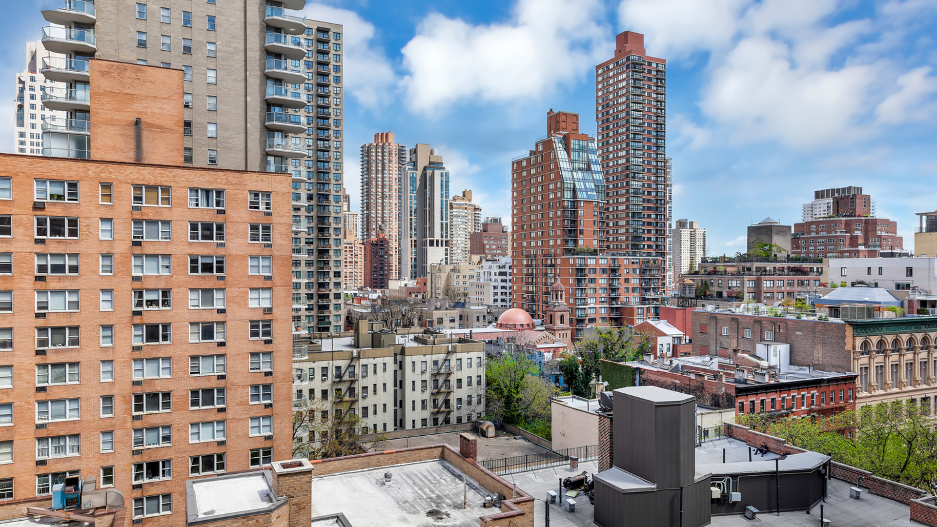 305 East 72nd Street, Unit 11IS Manhattan, NY 10021 - Photo 3 of 7