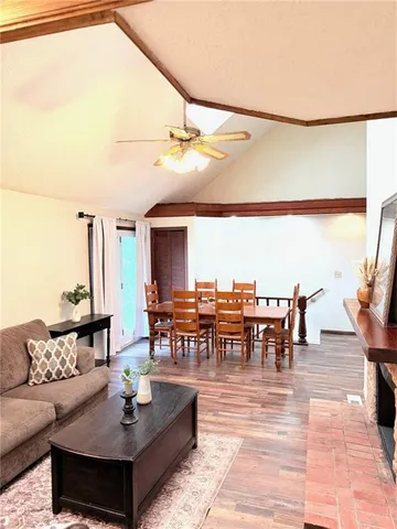 $299,900 | 106 East Main Street, Jamesport, MO 64648