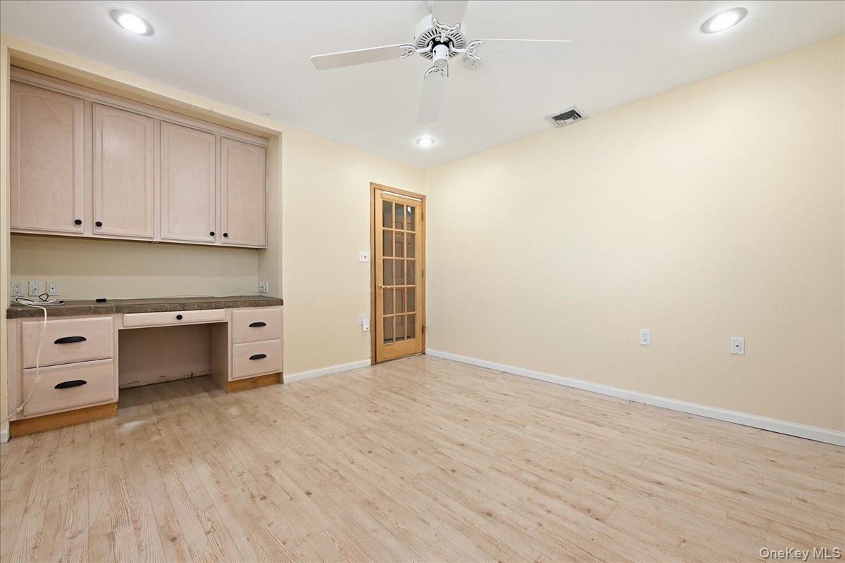 119 Periwinkle Road Levittown, NY 11756 - Photo 11 of 31 Gallery Image 11