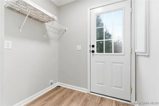 $289,900 | 7103 Poplar Drive, Charlestown, IN 47111