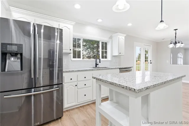 $289,900 | 7103 Poplar Drive, Charlestown, IN 47111